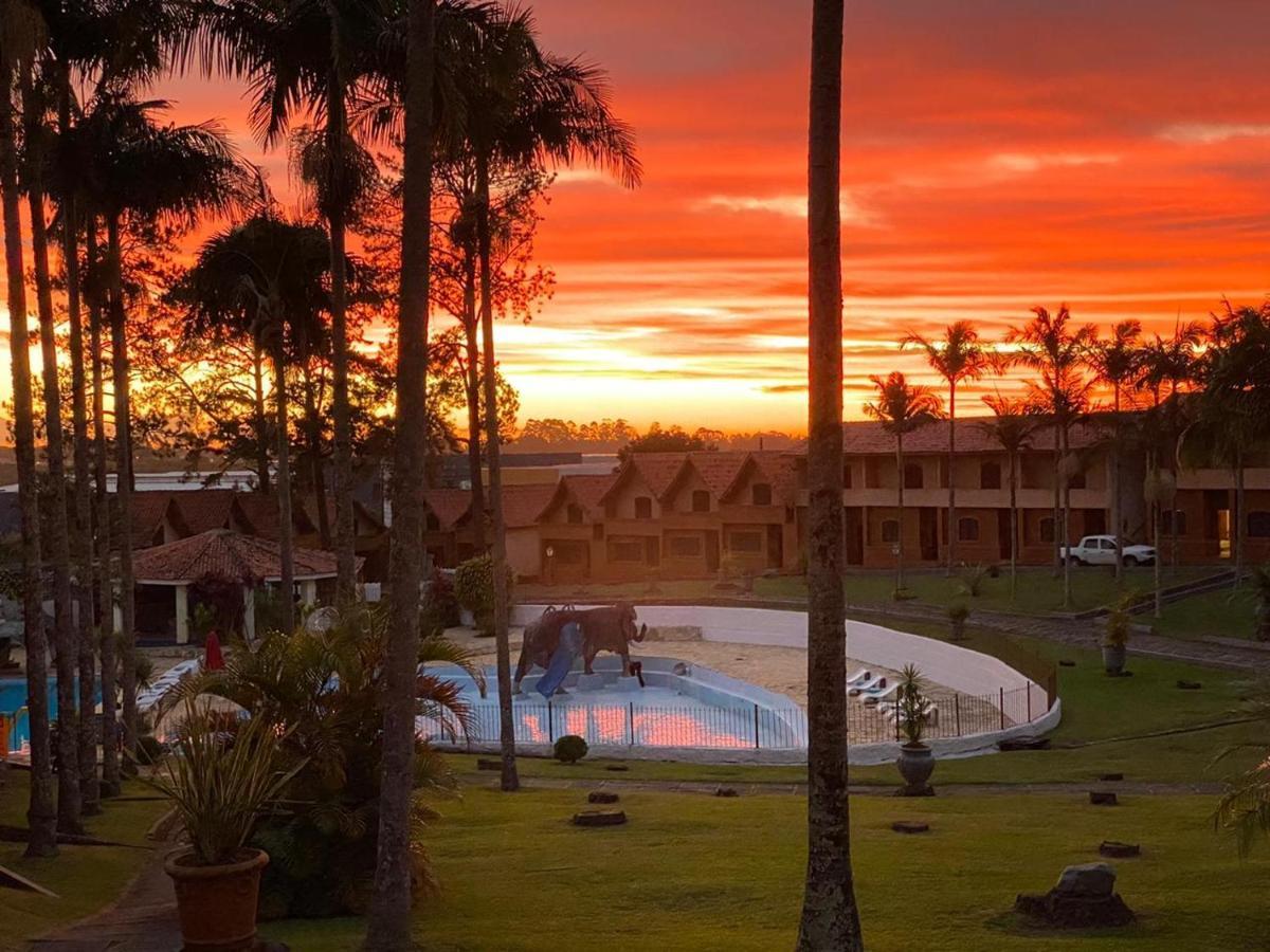 Eduardos Park Hotel Cotia  Exterior foto